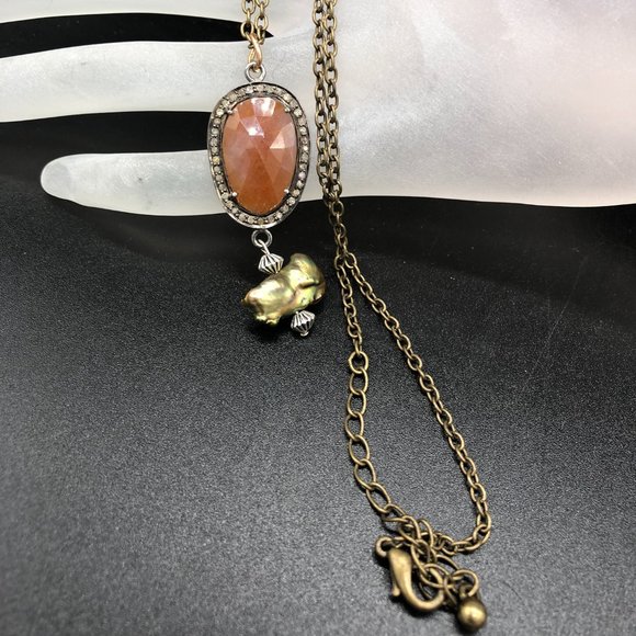 Necklace - Diamond, Sapphire, with Green Biwa Pearl - Picture 1 of 3